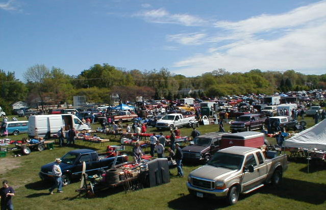 Iowa State Fairgrounds Auto Parts Swap Meet - CarShowSafari.com